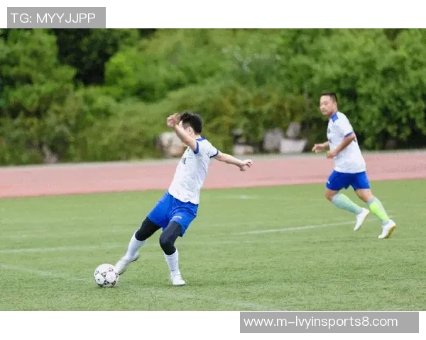 深入解析足球赛事动态提供精准推荐助你赢得每场比赛 深入解析足球赛事动态提供精准推荐助你赢得每场比赛