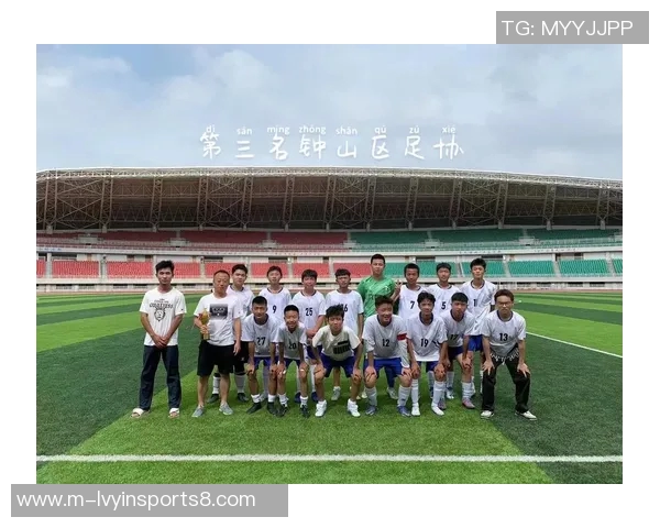 足球夏令营:培养青少年运动精神与团队合作能力的最佳选择 足球夏令营:培养青少年运动精神与团队合作能力的最佳选择